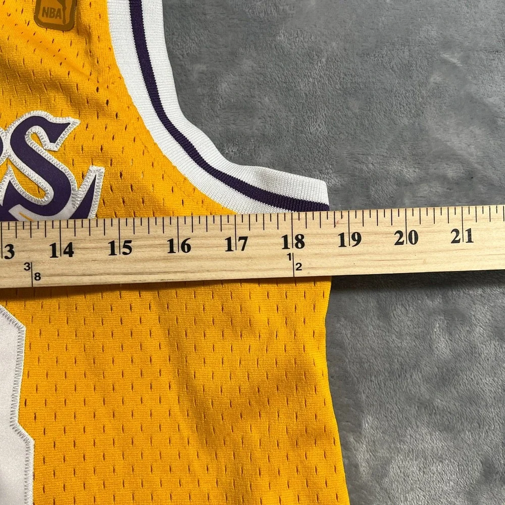 Mitchell & Ness Shaquille O'Neal 34 Los Angeles Lakers Jersey Boys Youth Large